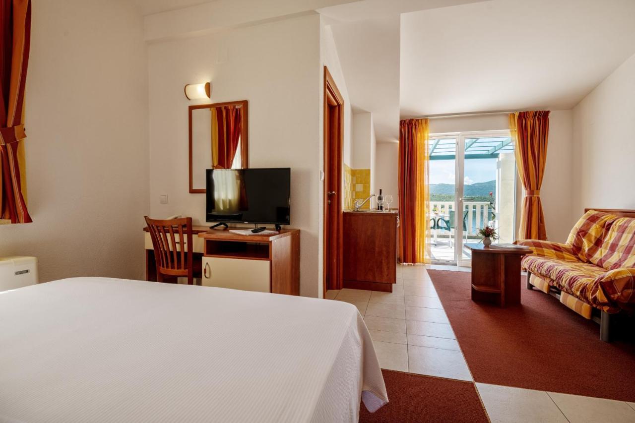 Hotel Posejdon Неум Экстерьер фото