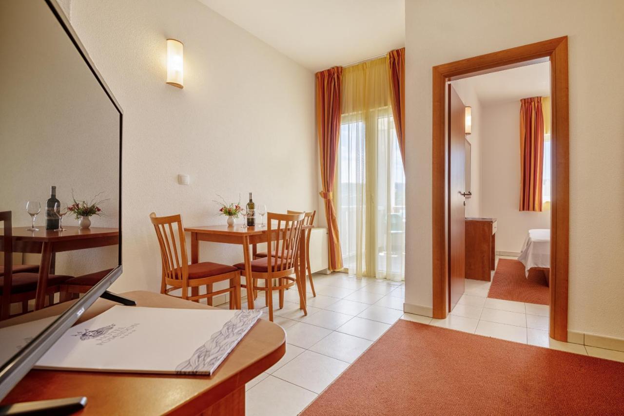 Hotel Posejdon Неум Экстерьер фото